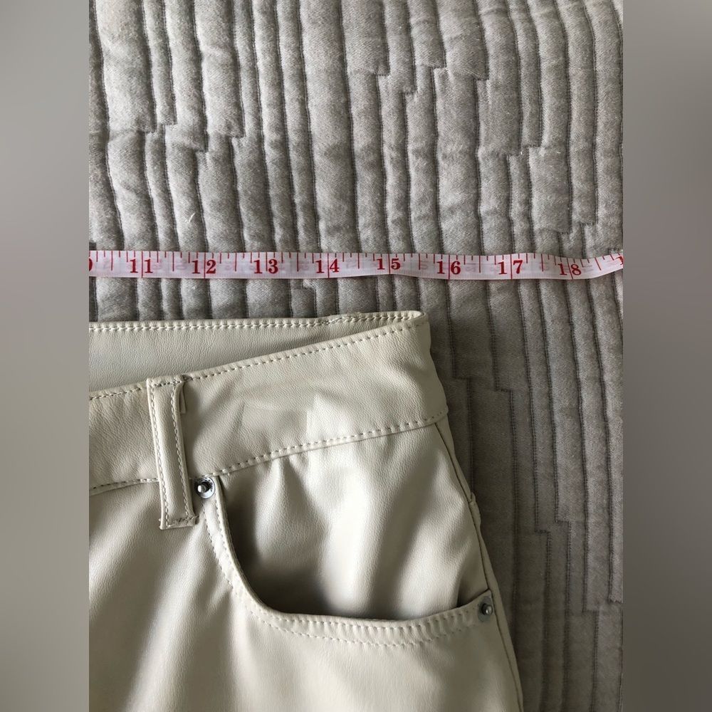 H&M Divided Vegan Faux Leather Pants Cream Off White Size 10 Excellent Condition - Picture 8 of 10